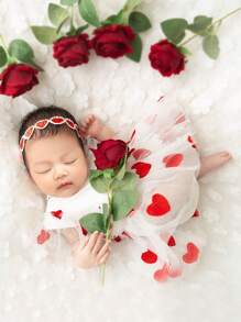 SHEIN Newborn Baby Girls' Red Heart Embroidered Mesh Romper With Headband Photography Set