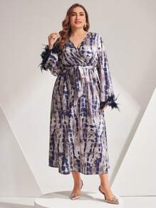 Modelyn Plus Size Tie Dye Furry Cuffs Flared Sleeves Belted Dress - Navy Blue - View 5
