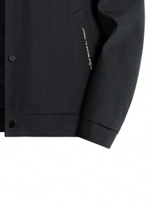 男式夹棉大衣，配有纽扣门襟、向上口袋和绗缝衬里 - 黑色 - 查看 5