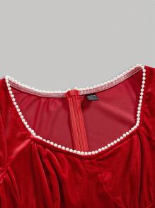 SHEIN MOD Pearl Embellished Sweetheart Neckline Long Sleeve Velvet Dress With Flared Hem