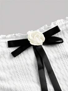SHEIN MOD Three-Dimensional Flower Bow Front Frill Trim Jacquard Texture White Tube Top