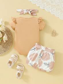 SHEIN Infant Girls' Slogan Printed Bodysuit With Color Block Shorts Set - Khaki - View 2