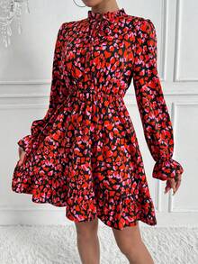 SHEIN Privé Ruffled Hemline & Heart Print Tie Collar Dress - Multicolor - View 4