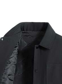 男式夹棉大衣，配有纽扣门襟、向上口袋和绗缝衬里 - 黑色 - 查看 4