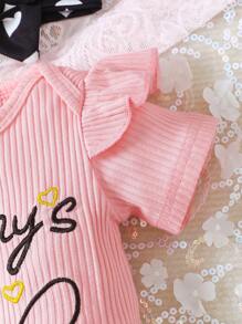 SHEIN 3pcs/Set Baby Girls' Cute Spring & Autumn Casual Round Neck Jumpsuit With Slogan Embroidery, Heart Print Shorts And Headband - Pink - View 5