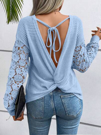 EMERY ROSE 花朵刺繡露背領結細節上衣