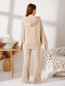 青少女編織標籤針織毛絨連帽衛衣和鈴鐺底休閒兩件套裝 - 杏色 - 查看 2