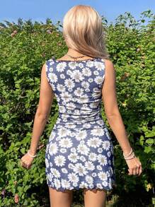 Soleia Vacation Floral Print Bodycon V-Neck Dress - Multicolor - View 2