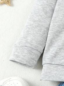 SHEIN 男童休闲字母印花连帽卫衣和牛仔裤套装，舒适简约，2 件套 - 彩色 - 查看 7