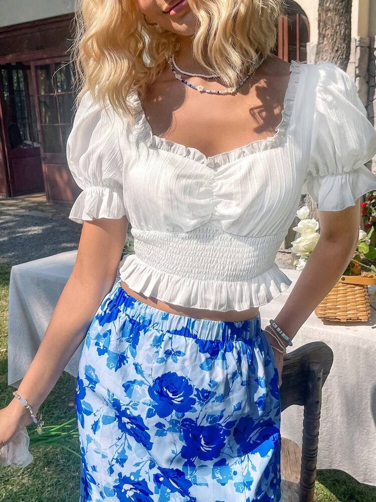 Women'S Resort Style Sweetheart Neckline Top And Floral Printed Skirt Set