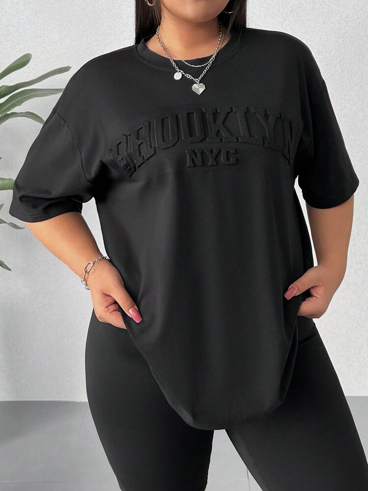 SHEIN EZwear Plus Size Women's Letter Embossed Brooklyn T-Shirt - Black - View 3