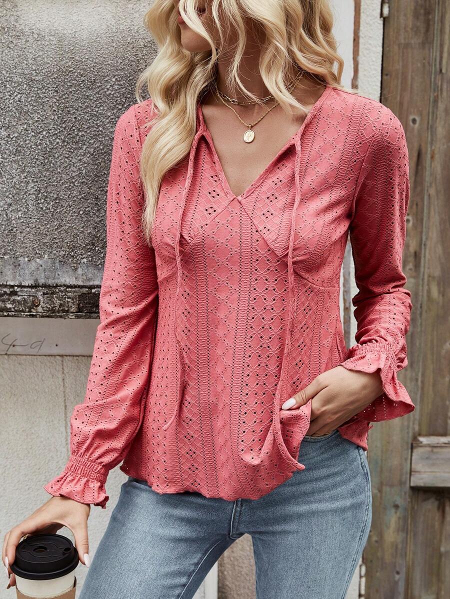 SHEIN LUNE 拉繩中空刺繡細節插口t恤衫 - 粉色 - 查看 1
