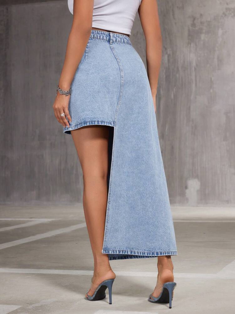 Women'S Denim Cargo Skirt With Asymmetrical Hemline And Pockets