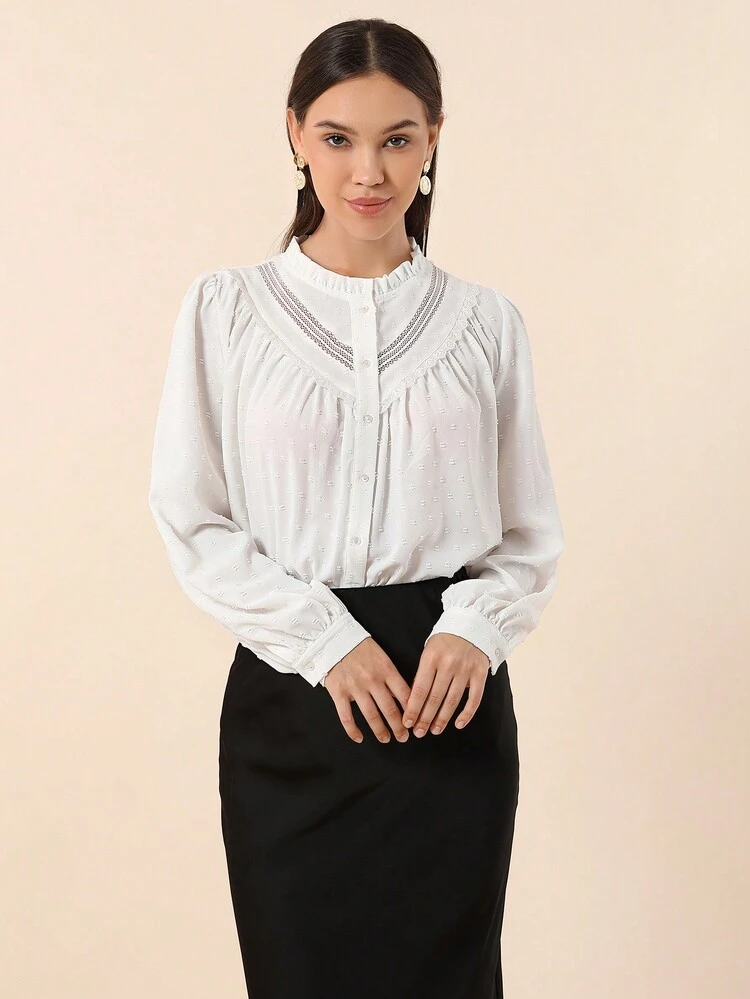 Women'S Shirt With Peter Pan Collar And Button Front