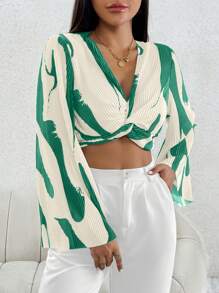 SHEIN PETITE 扭結細節泡泡袖短款上衣 - 綠色 - 查看 1