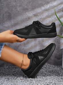 女款黑色德迅鞋平底復古時尚休閒百搭運動鞋 - 黑色 - 查看 2