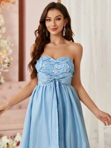 SHEIN Belle 女正面蝴蝶結晚禮服,採用重磅亮片緞製成,3d 花朵刺繡和閃閃發光的表面 - 藍色 - 查看 4