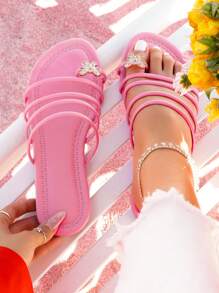 女士休闲时尚加大码平底人字拖凉鞋，圆头，蝴蝶结细节，一扣弹力一脚蹬 - 粉色 - 查看 1