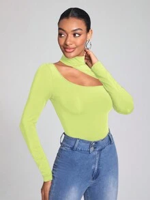NEW FEMME Turtle Neck Longsleeve Bodysuit With Cut Out - Green - View 4