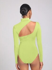 NEW FEMME Turtle Neck Longsleeve Bodysuit With Cut Out - Green - View 2
