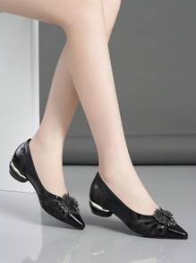 Fall/Winter 2025 Women's Thick Heeled Pointed Toe Pumps With Flower & Rhinestone Mesh Decor, Mid Heel, Elegant - Black - View 3