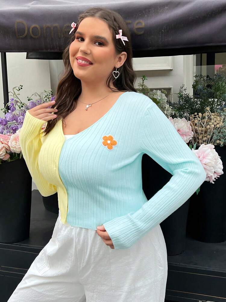 Plus Size Contrast Color Flower Applique Cardigan
