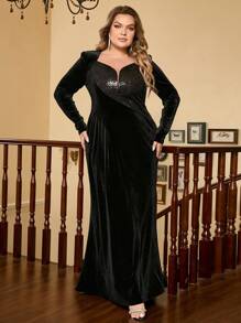 Plus Sweetheart Neck Sequin Insert Velvet Formal Dress - Black - View 2
