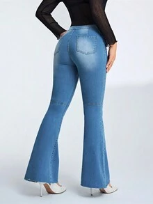 SHEIN Privé 女式修身喇叭牛仔褲 - 中等水洗藍 - 查看 3