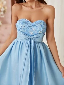 SHEIN Belle 女正面蝴蝶結晚禮服,採用重磅亮片緞製成,3d 花朵刺繡和閃閃發光的表面 - 藍色 - 查看 6