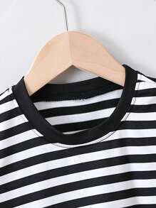 男童條紋短袖t恤和純色短袖t卹 - 黑與白 - 查看 3