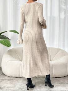 SHEIN Váy xòe tay loe cài nút cổ chữ V dành cho bà bầu - Màu be - Xem 2