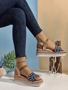 Của phụ nữ Kích thước lớn Phong cách Bohemian Dệt Rơm rạ Dây thừng Dép xăng đan Với Kim loại Đồ trang trí , Chóp giầy mở ra , Khóa dây đeo , Và Giải trí , Hoàn hảo Đối với Ngày lễ Và Các bữa tiệc , Nêm Gót chân , Dày Đế - Nhiều màu - Xem 8