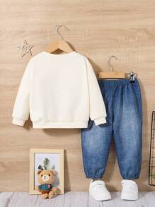 SHEIN 男婴卡通恐龙图案圆领落肩卫衣和牛仔效果松紧腰裤套装 - 彩色 - 查看 4