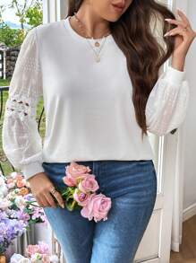 SHEIN Franclia 大尺碼蕾絲拼接提花袖運動衫 - 白色 - 查看 4