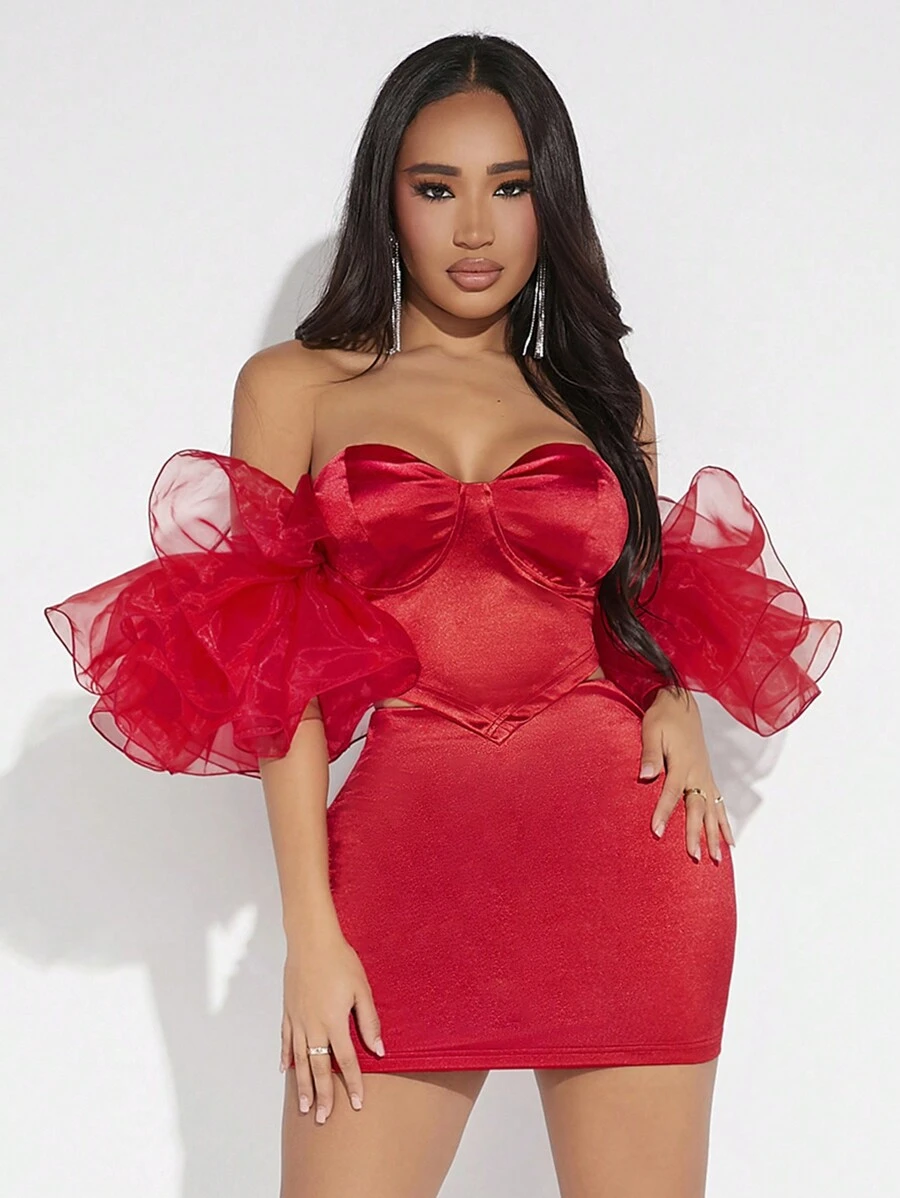 SHEIN SXY Trang phục sinh nhật ngày lễ tình nhân Áo corset hở vai Áo bèo nhún và váy Bộ đồ ngày lễ tình nhân màu đỏ - Đỏ - Xem 1