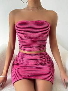 SHEIN Allurite 條紋無肩帶短上衣和迷你裙套裝 - 玫紅色 - 查看 4