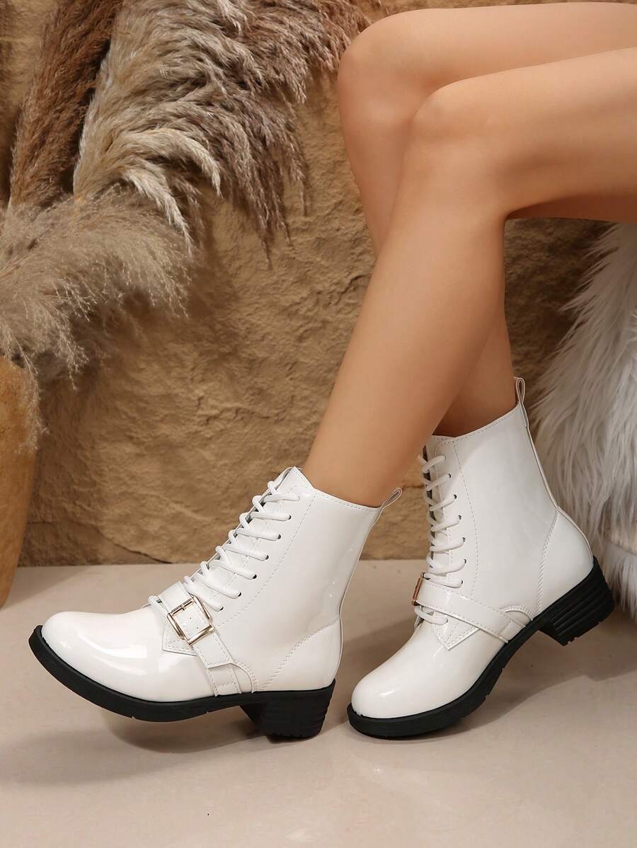 女性新款時尚光澤系帶靴,純白色短靴和踝靴適用於全年四季