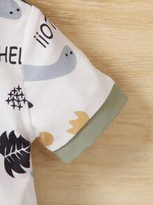 Polo A Righe Con Stampa Di Dinosauro E Pantaloni Corti Per Bimbi Alla Moda, Adatti Ai Mesi Estivi