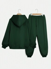 SHEIN EZwear 两件套加大码橄榄绿色字母印花连帽卫衣和慢跑裤套装 - 墨綠色 - 查看 2