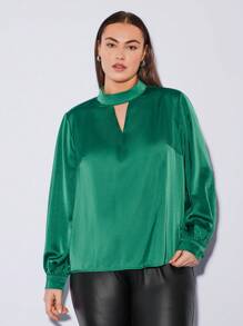 BizChic Women's Plus-size Solid Color Turn-down Collar Casual Shirt With Keyhole Neckline - Green - View 3
