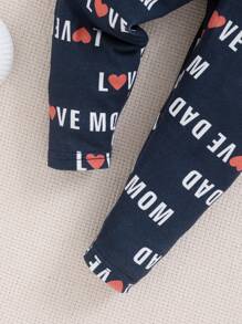 SHEIN 寶寶男孩情人節字母印花圓領長袖上衣和緊身褲睡衣組合套裝