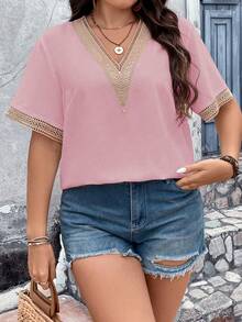 SHEIN Holidaya Blusa Bordada De Talla Grande Con Aplique En Escote En V - Rosa - Ver 5