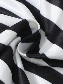 3入組新生兒男寶寶時尚全印花長袖連體衣+條紋帽子+圍兜套裝，適用於春秋季節