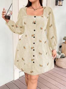 Flirla Damen Kleid In Übergröße Mit Blume Stickerei, Quadratischem Ausschnitt Und Einer Knopfleiste - Aprikosenfarben - Übersicht 1