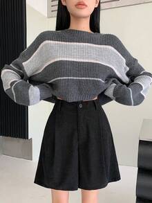 DAZY 女款純色折疊褶襉休閒短褲 - 黑色 - 查看 3