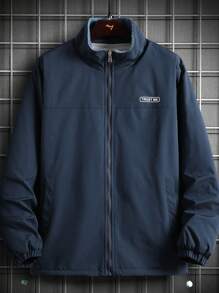 Manfinity Homme سترة رجالية معكوسة بطباعة حرفية مقاس زائد