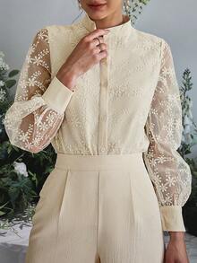 女士透視網眼上衣和褲子套裝,帶有植物刺繡 - 杏色 - 查看 7