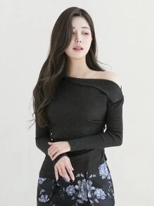 DAZY Của phụ nữ Màu thuần Bất đối xứng Vòng cổ Knit ngọn - màu đen - Xem 6