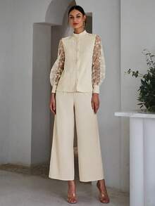 女士透視網眼上衣和褲子套裝,帶有植物刺繡 - 杏色 - 查看 3