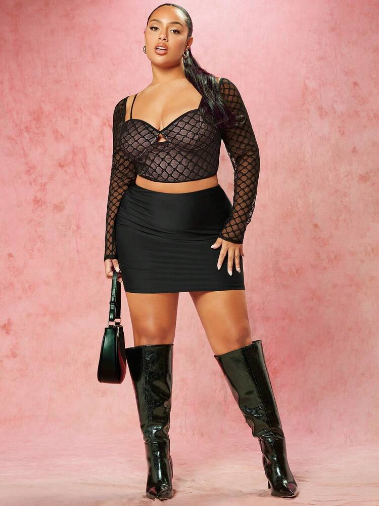 Plus Size Women's Mesh Cropped Top